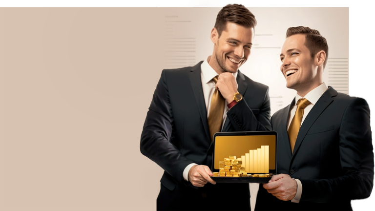 Advogados sorrindo segurando uma barra de ouro